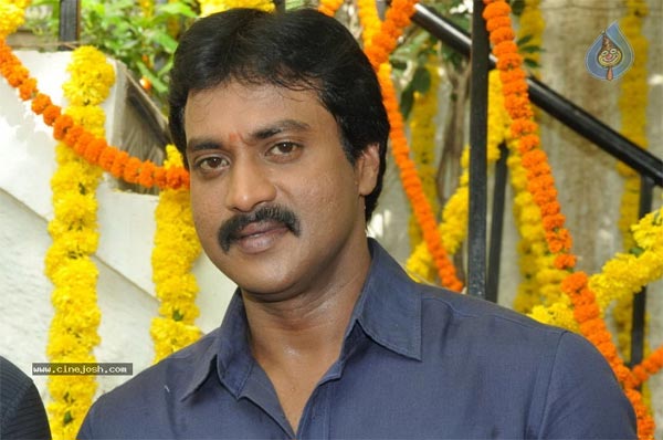 sunil,nenu sailaj,kishore tirumala,vankatesh  వెంకీ కంటే సునీల్‌తో ముందుగా..! 